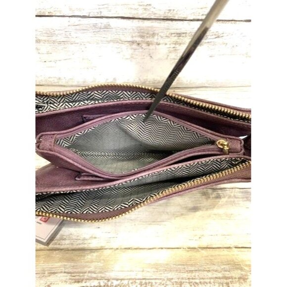 Jen & Co. Vegan Leather Violet Crossbody Clutch with Adjustable Straps - Picture 8 of 12